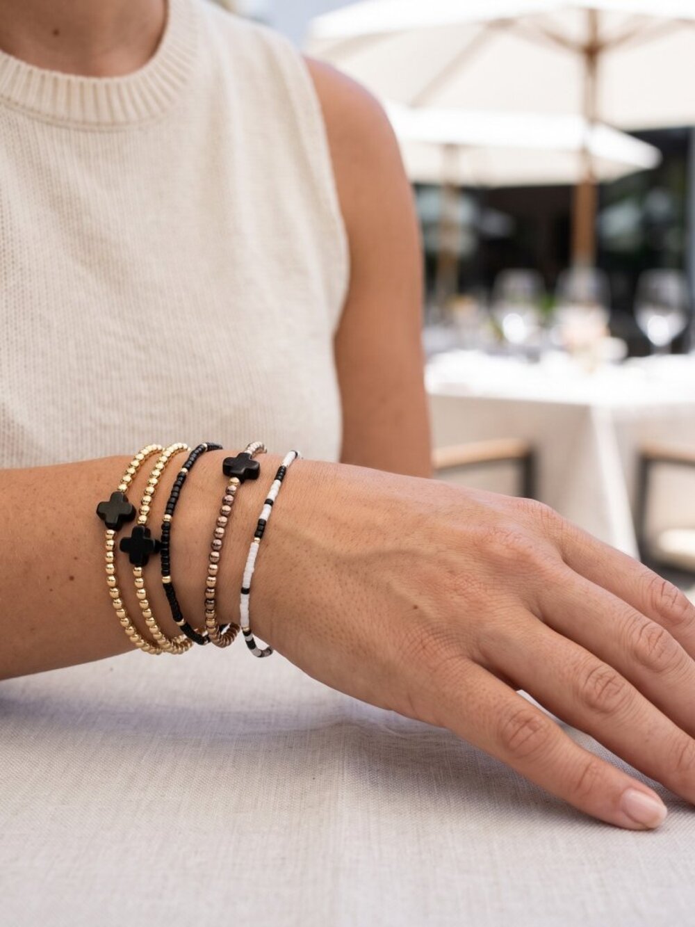 Womens Beaded Bracelet Set of 5 Gold Black 6.25 Inch Waterproof Stackable New